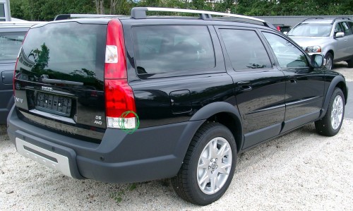 Volvo_XC70_rear_20070902.jpg